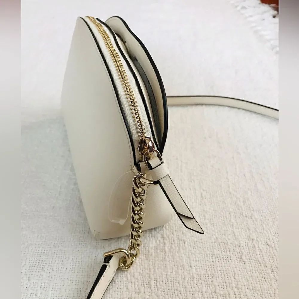 KATE SPADE NEW YORK | BRAND NEW | Saffiano Leather Crossbody Bag in Bone. - Picture 13 of 14